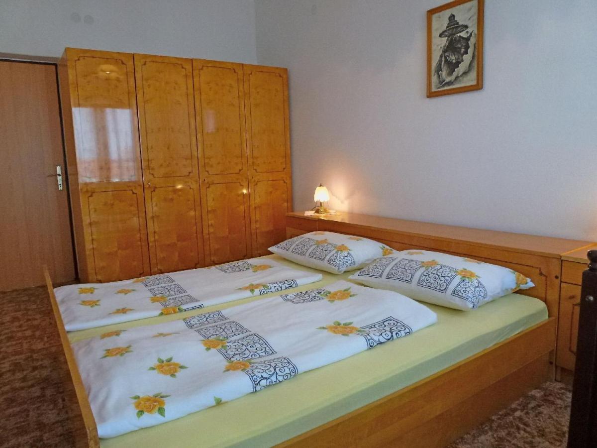 Apartment Milica Njivice Eksteriør billede